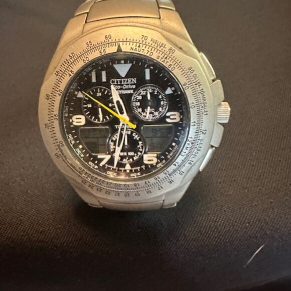 Vintage Citizen Eco-Drive Skyhawk All Titanium Black Dial World Time Men's Watch - Picture 4 of 4